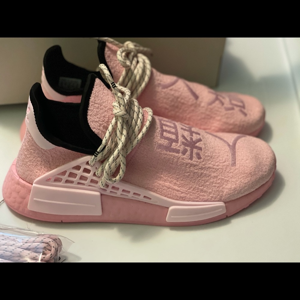 Pharrell x NMD Human Race “pink”